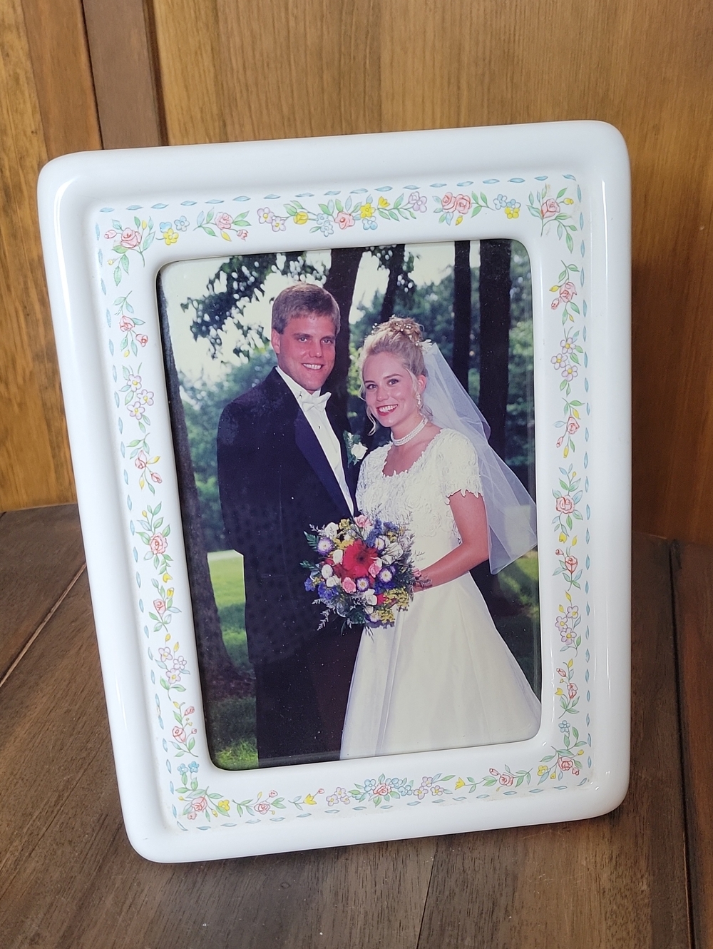 Hallmark Vintage White Floral Ceramic 5x7 Picture Frame